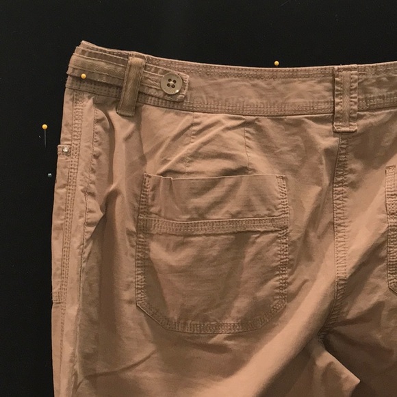 Chicos tan cargo pants. size .05.  96% cotton - Picture 6 of 7